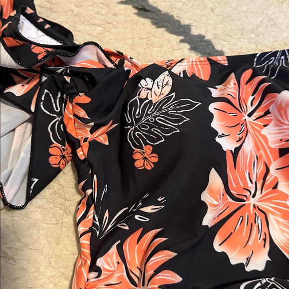 Eomenie Women's Tummy Control One Piece Swimsuit Ruffle Square Neck Bathing Suit - Picture 2 of 3